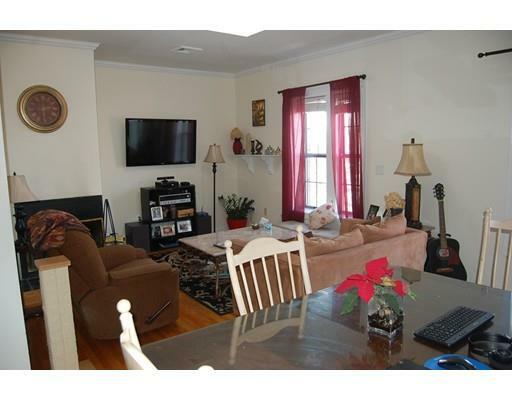 Property Photo:  13 Monument Sq 4  MA 02129 