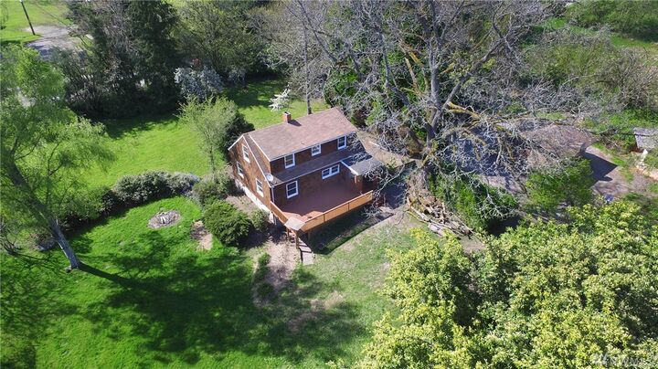 Property Photo: 18710 Vashon Hwy SW WA 98070