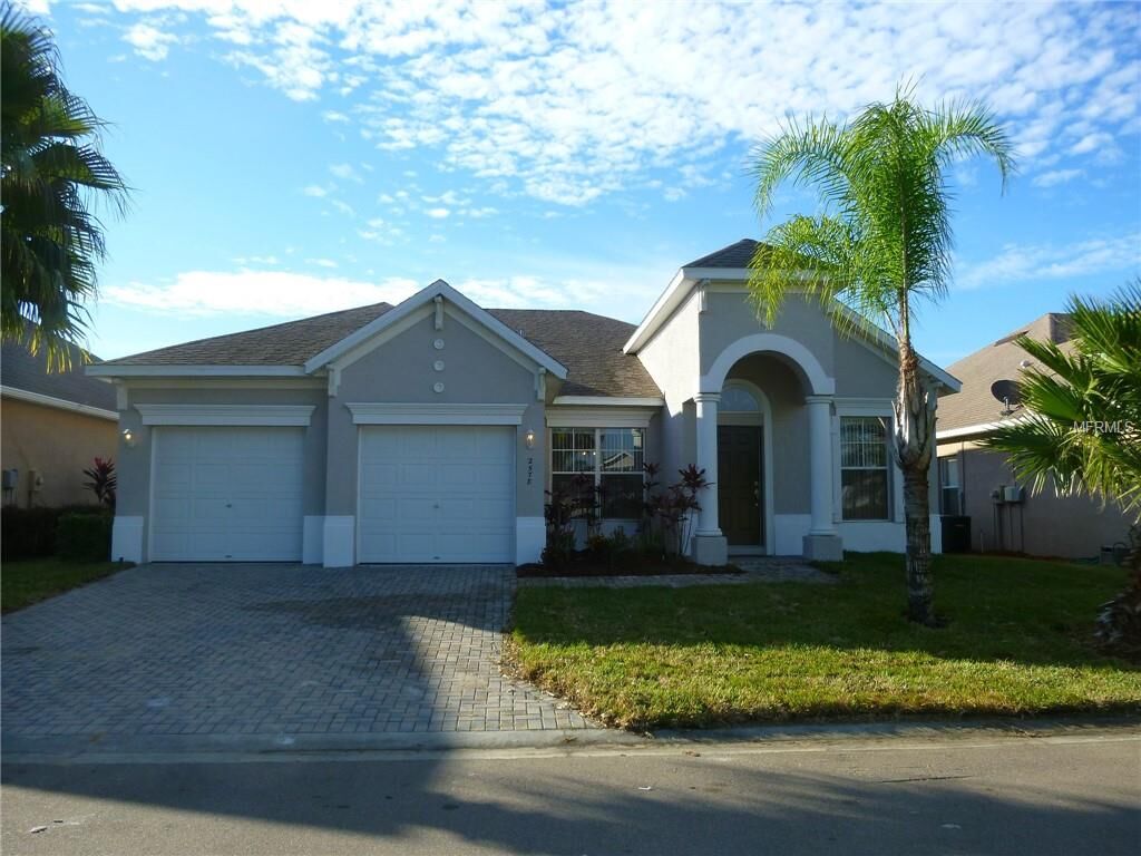 Property Photo:  2578 Sand Hill Point Circle  FL 33837 