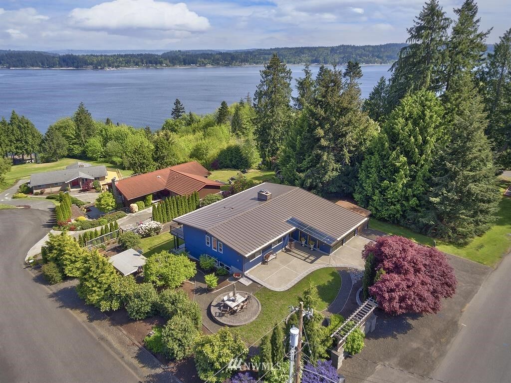 Property Photo: 3104 Ridgeview Drive NE WA 98310