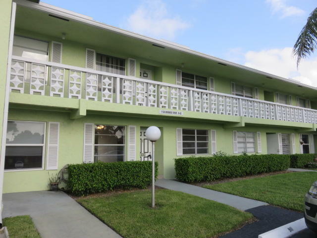 Property Photo:  1130 Boxwood Drive 102  FL 33445 