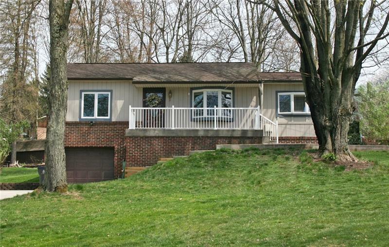 Property Photo:  200 Maplewood Drive  PA 15317 