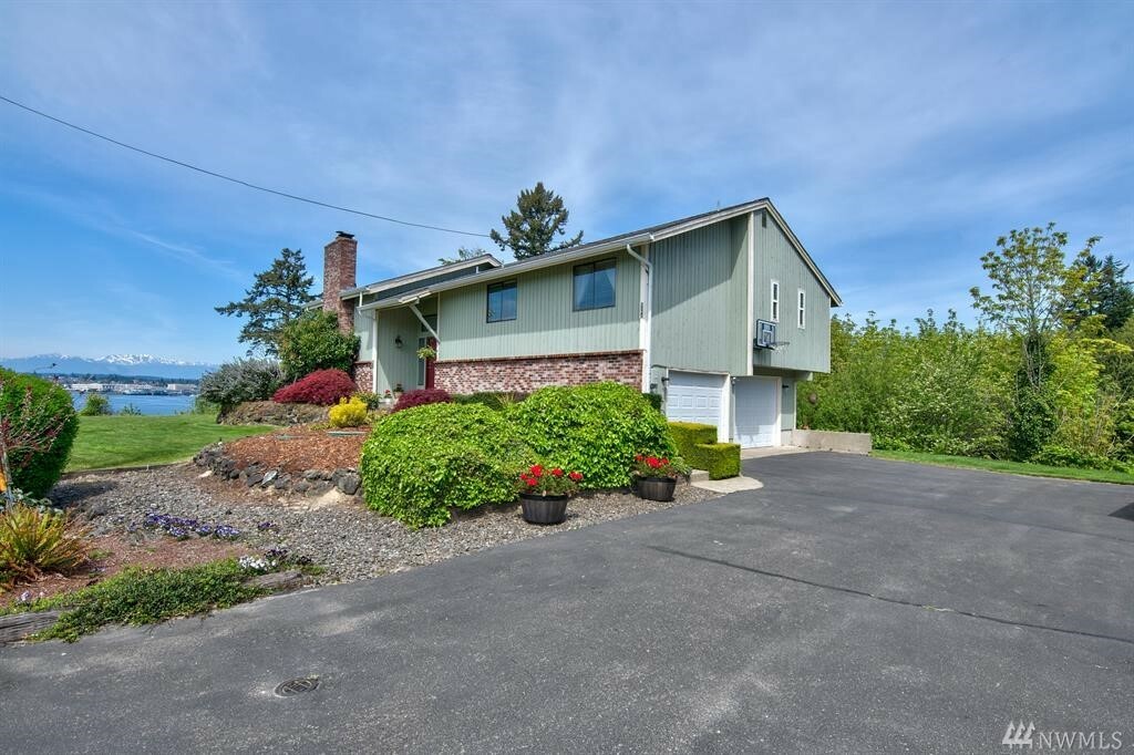 Property Photo: 3925 Rama Dr E WA 98366