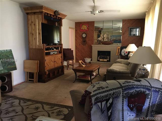 1915 N 39th Ave  Hollywood FL 33021 photo