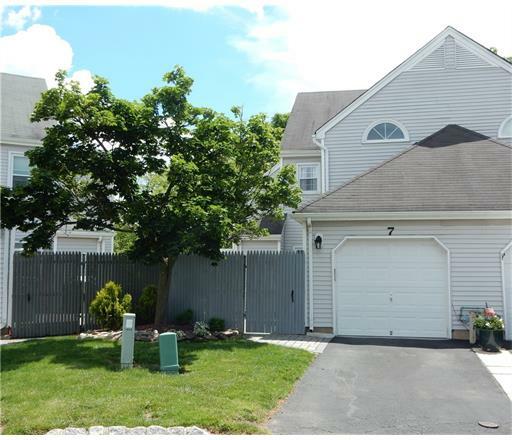 Property Photo:  7 Robinson Court  NJ 07728 