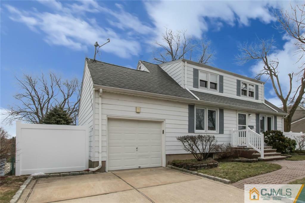 Property Photo:  22 Ellwood Road  NJ 08816 