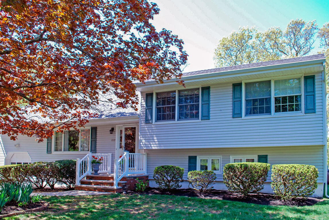 Property Photo:  160 Riveredge Road  NJ 07724 
