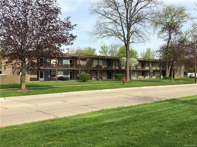Property Photo: 15075 Hubbard Street MI 48154