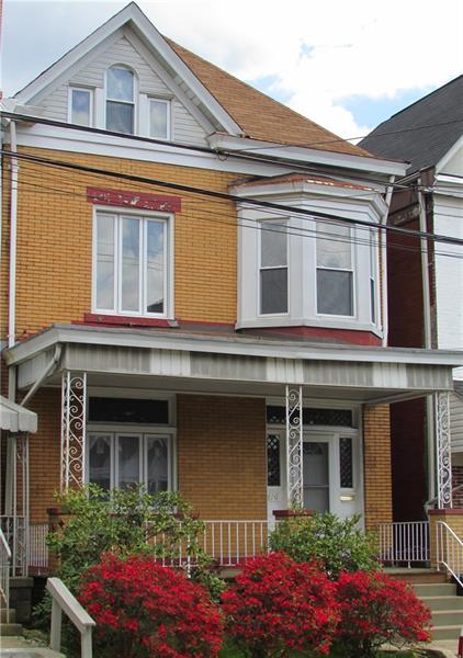 Property Photo:  816 Farragut St  PA 15206 