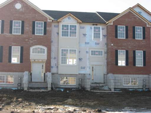 Property Photo: 138 Town Center 138 IL 60136