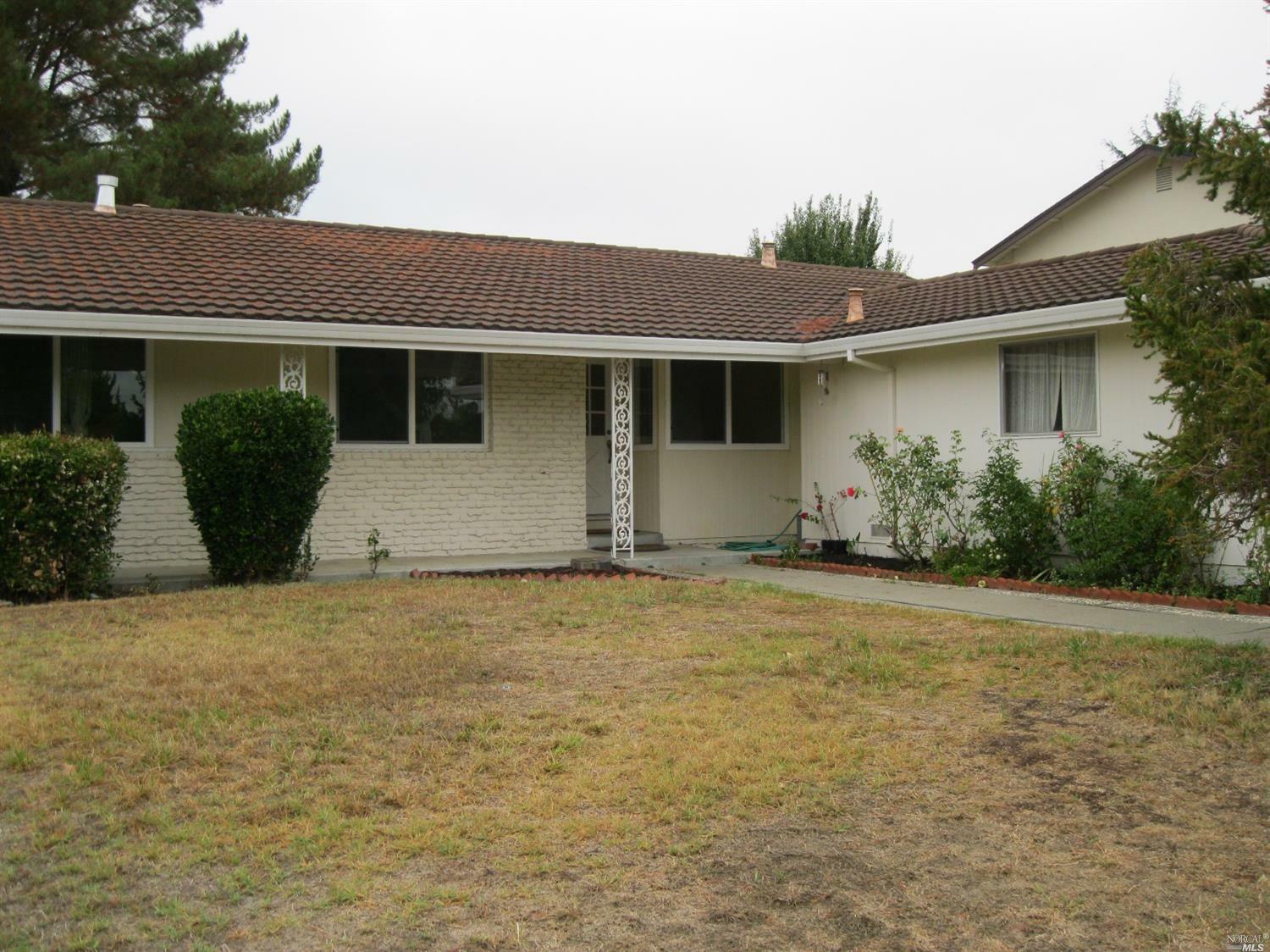 Property Photo: 4 Carmen Court CA 94945