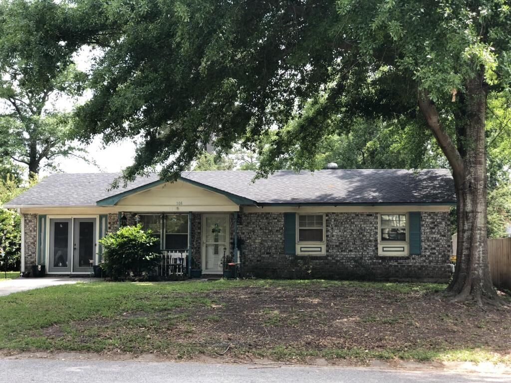 Property Photo: 108 Millburn Avenue SC 29445