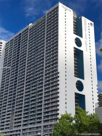 Property Photo:  1717 N Bayshore Dr A-1439  FL 33132 