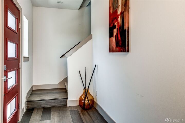 Property Photo:  1812 S McClellan St  WA 98144 