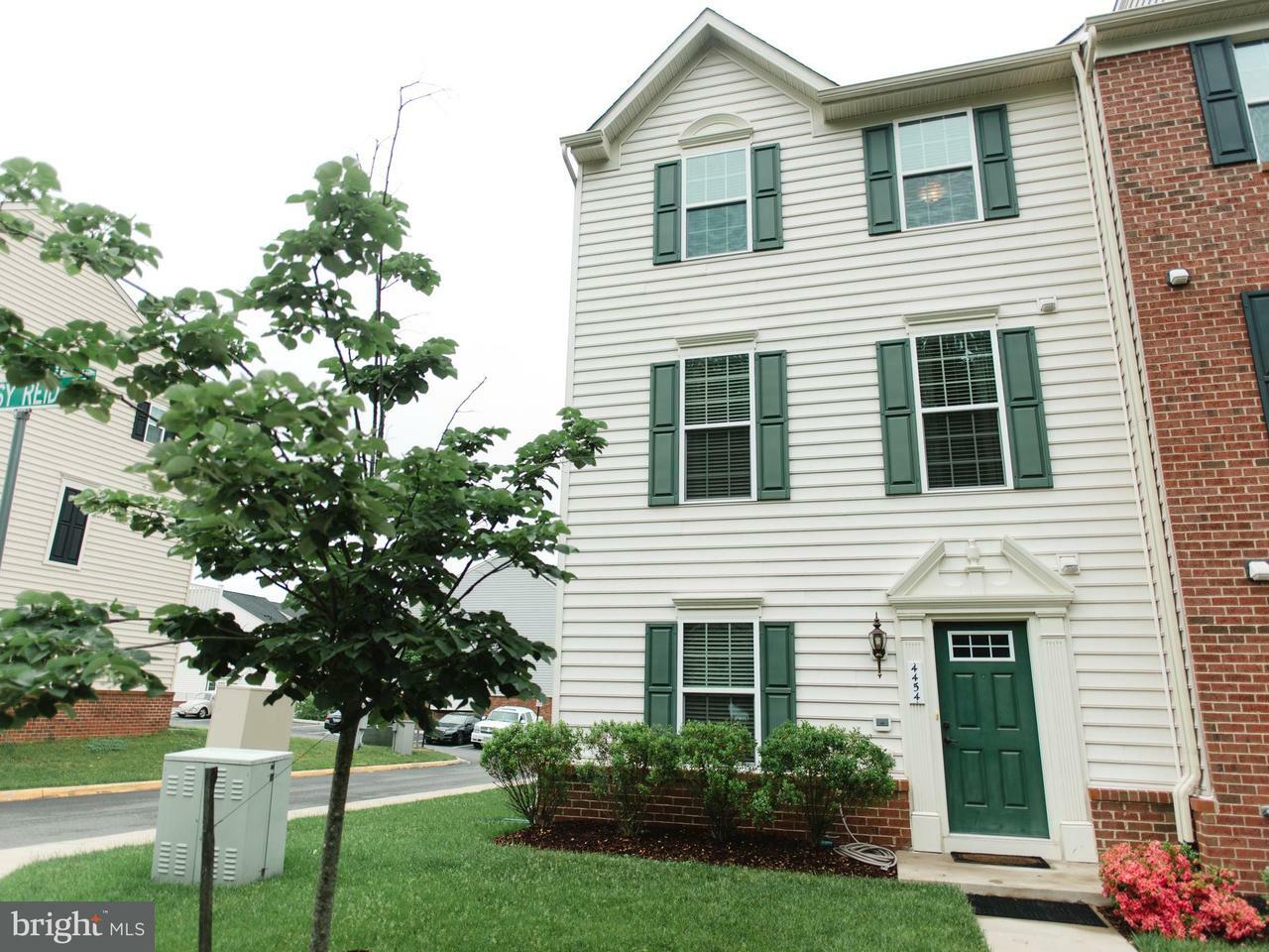 Property Photo:  4454 Daisy Reid Avenue  VA 22192 