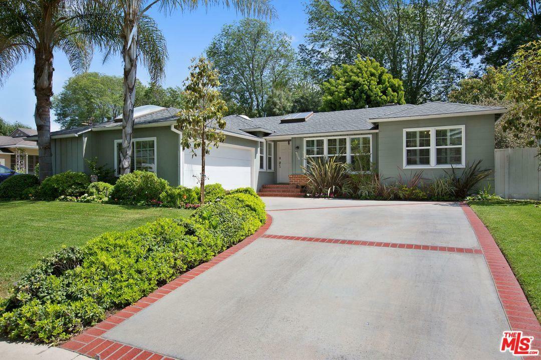 Property Photo:  9714 Beverlywood St  CA 90034 