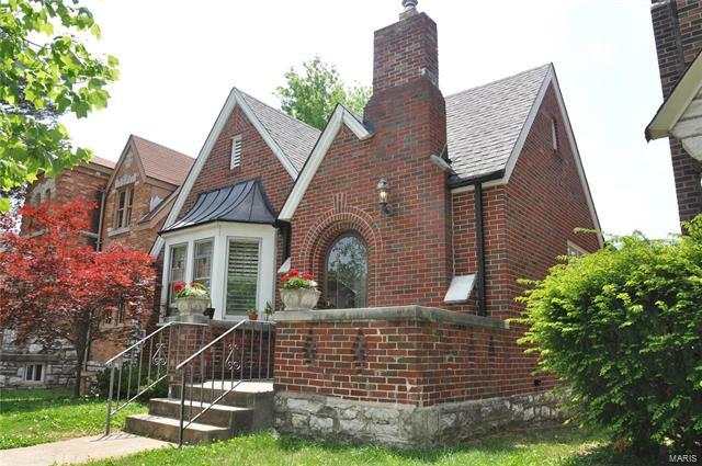 Property Photo: 5016 Miami 63139