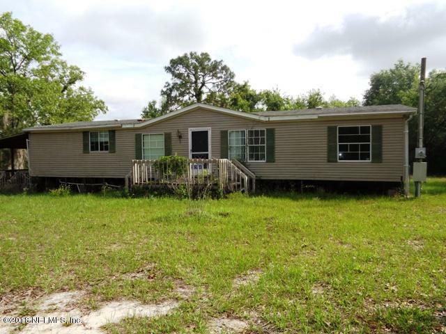 Property Photo:  266 S County Road 21  FL 32640 