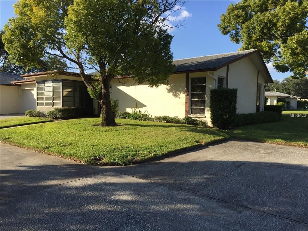 Property Photo:  1335 Queen Anne Drive B  FL 34684 