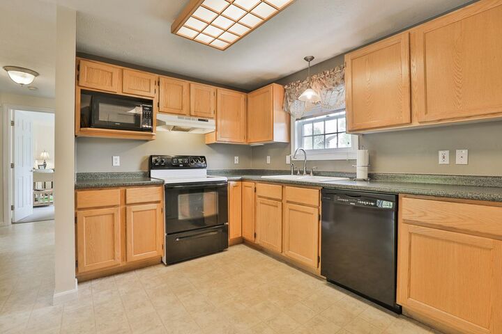 Property Photo:  54 Aaron Drive  NH 03109 