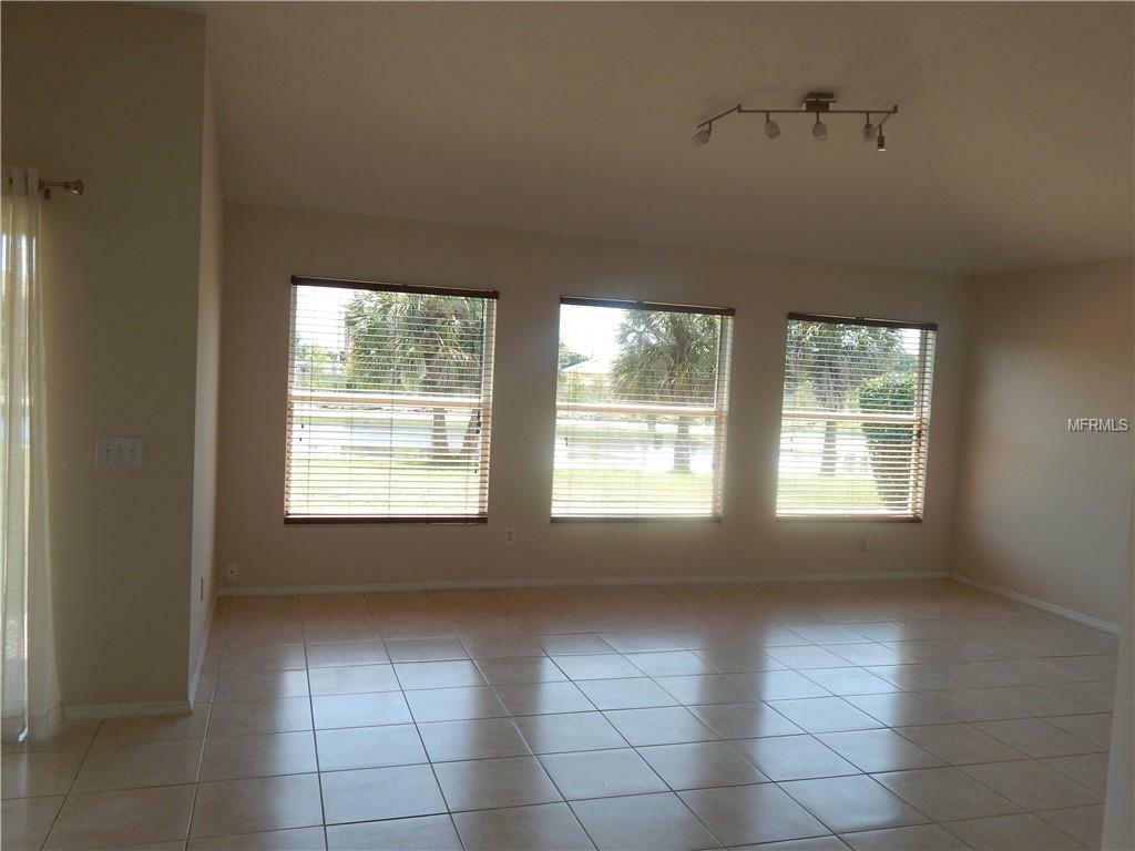 Property Photo:  6204 Weymouth Drive  FL 34238 