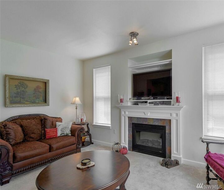 Property Photo:  13301 SE 79 Place C202  WA 98059 