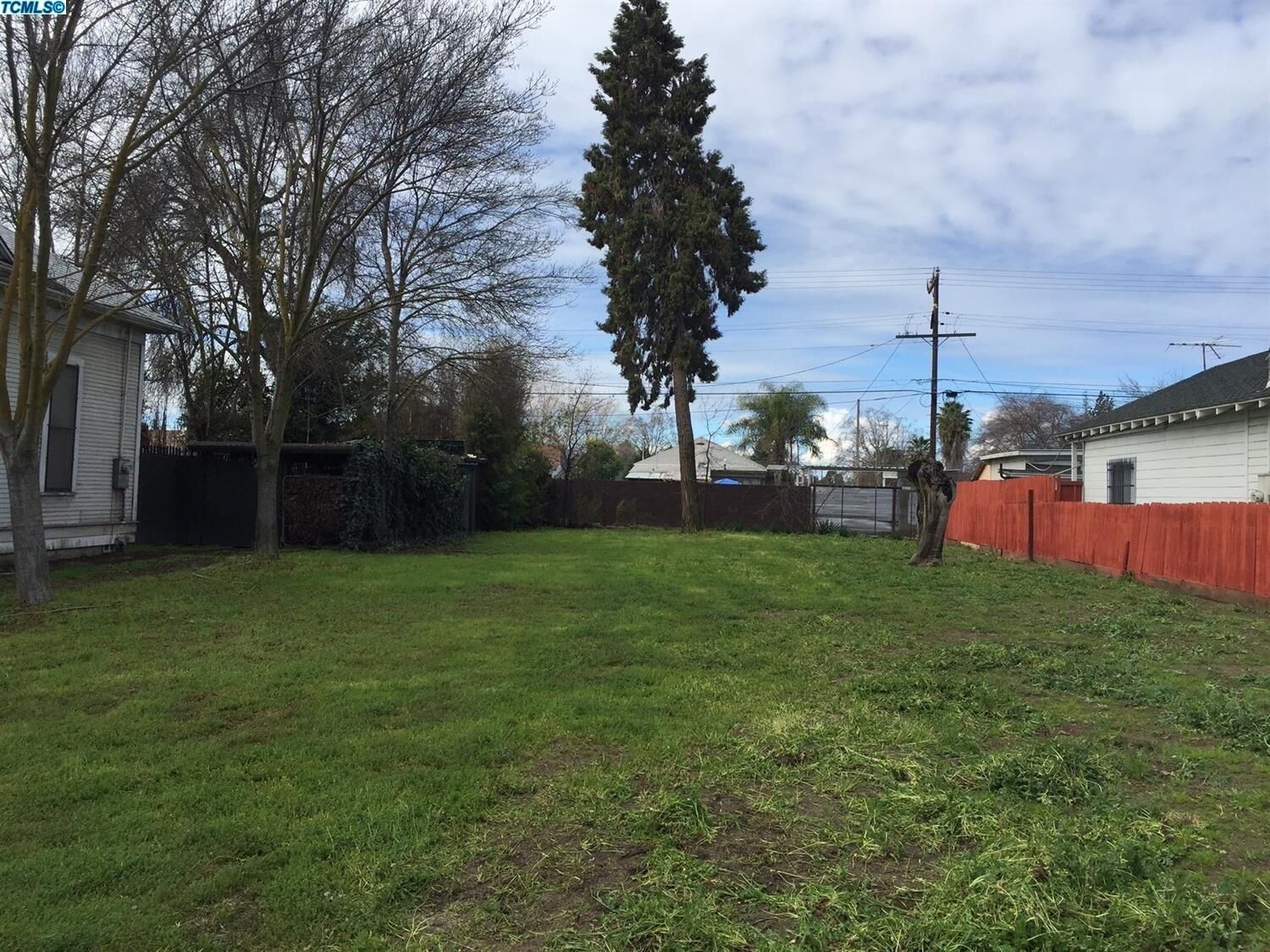 Property Photo: 1021 N West Street CA 93291