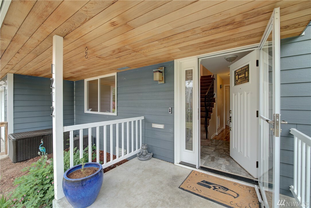 Property Photo:  1212 NE 92nd St  WA 98115 