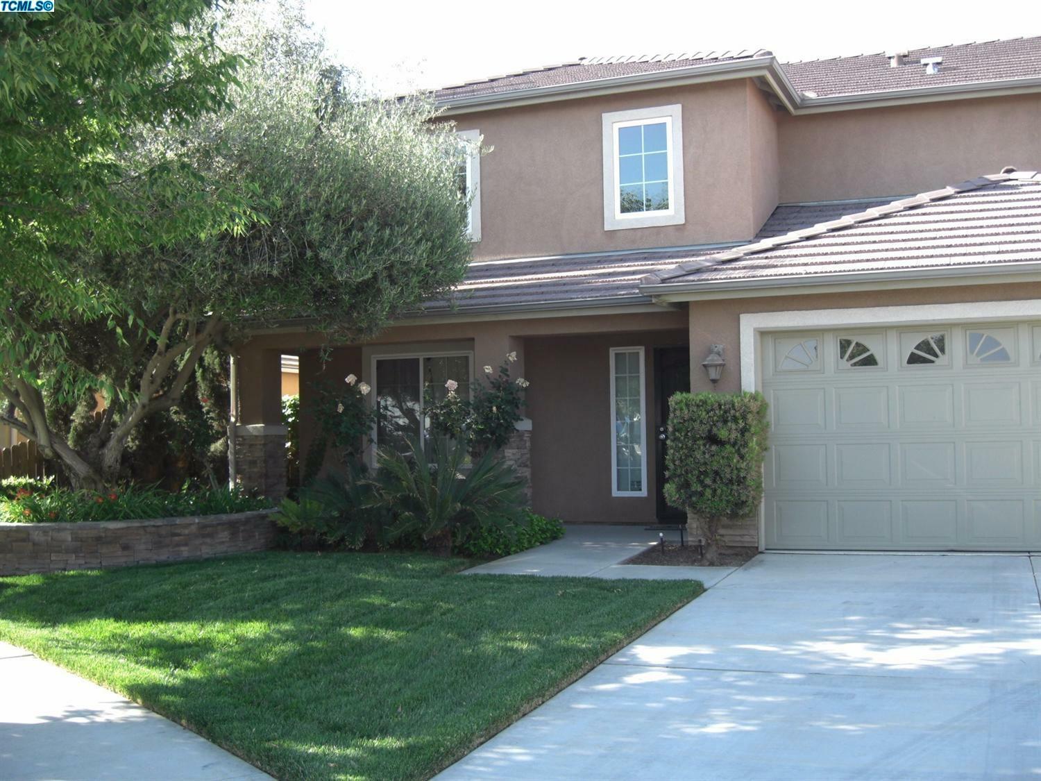 Property Photo:  1038 W Elkhorn Court  CA 93277 