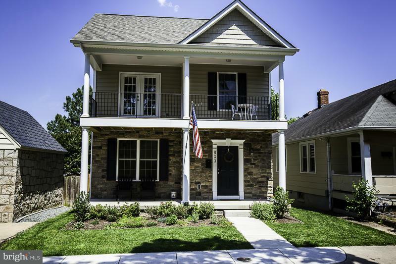 Property Photo:  803 Sunken Road  VA 22401 