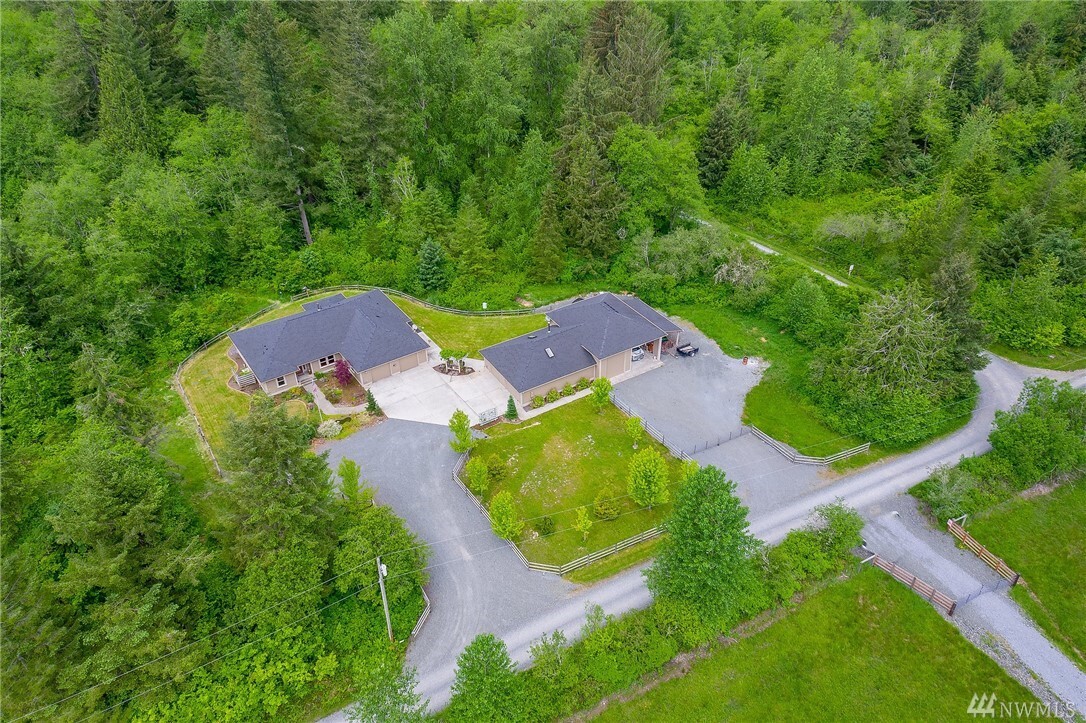 Property Photo: 48520 148th Ave E WA 98328