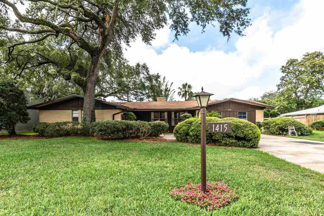 Property Photo: 1415 Forest Avenue FL 32266