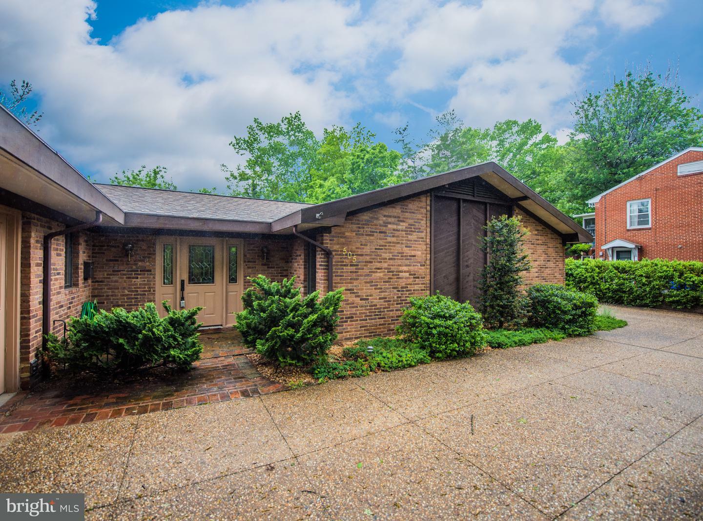 Property Photo:  505 Bellview Avenue  VA 22601 