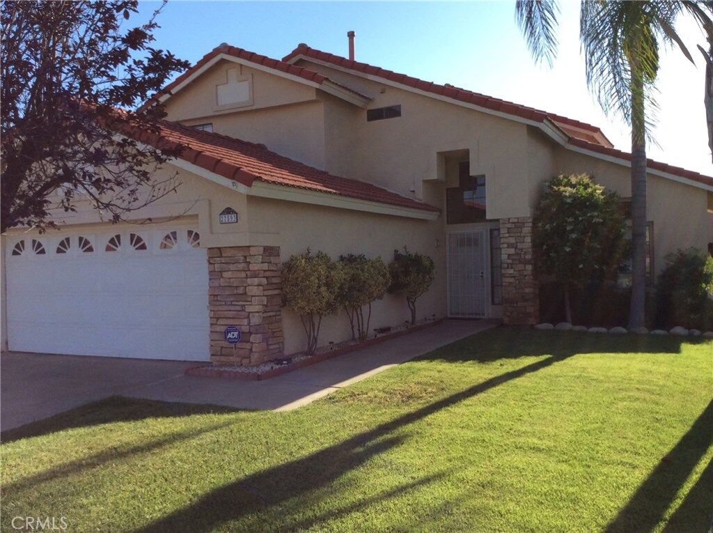 Property Photo:  27593 Avenida Halago  CA 92585 