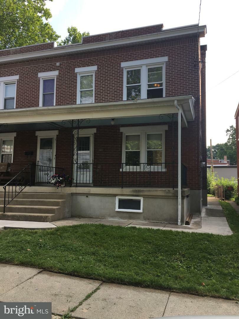 Property Photo:  103 S Pearl Street  PA 17603 