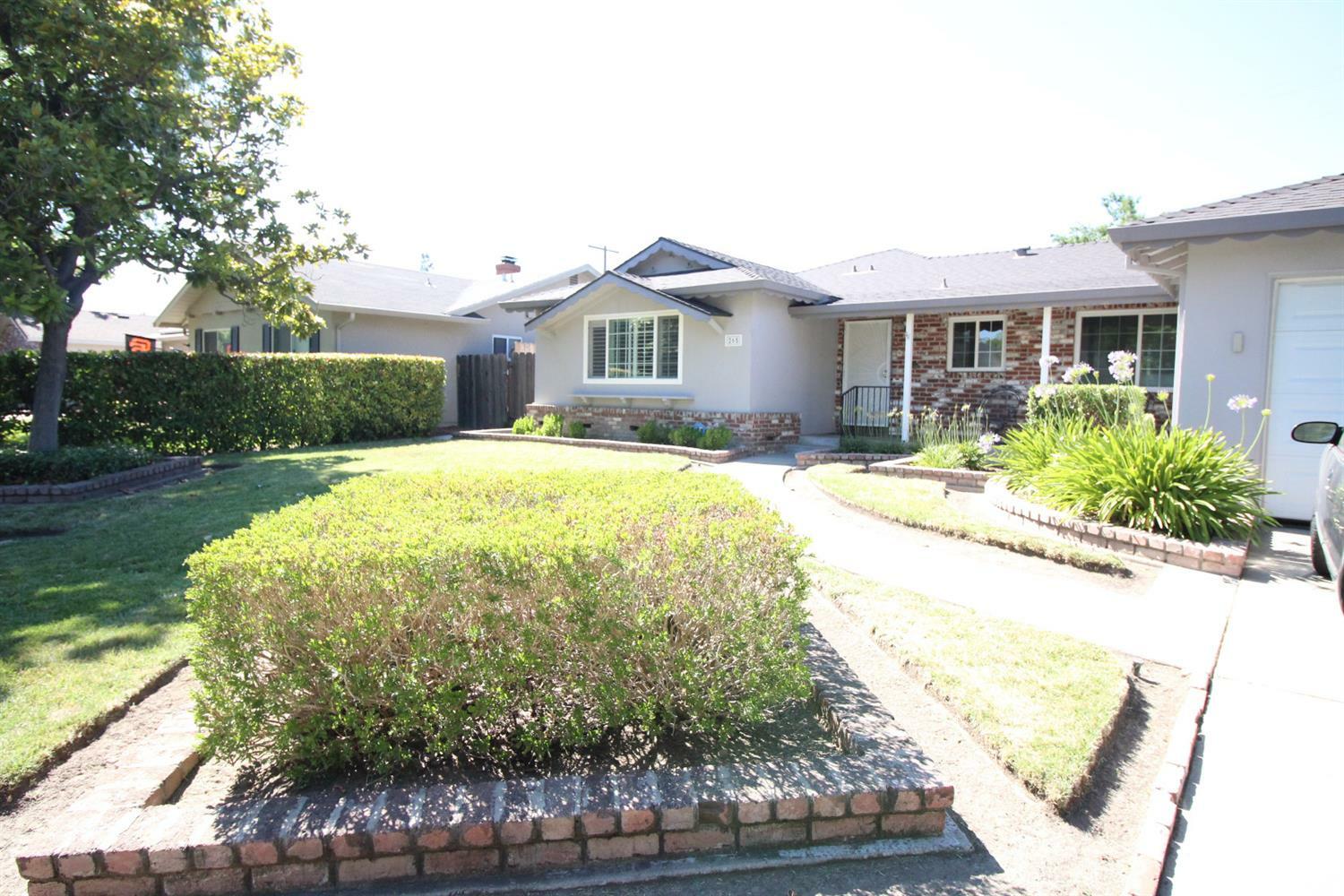 Property Photo:  265 East Canterbury Drive  CA 95207 