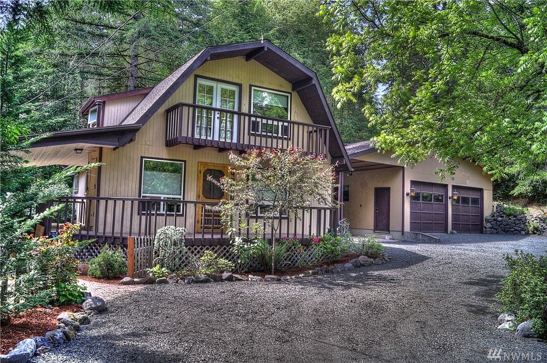 Property Photo:  1161 E Saint Andrews Dr N  WA 98584 