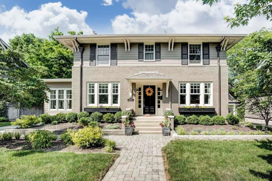 Property Photo:  2253 Fairfax Road  OH 43221 