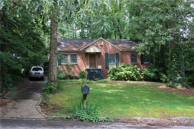 Property Photo:  490 Pensdale Road   30030 