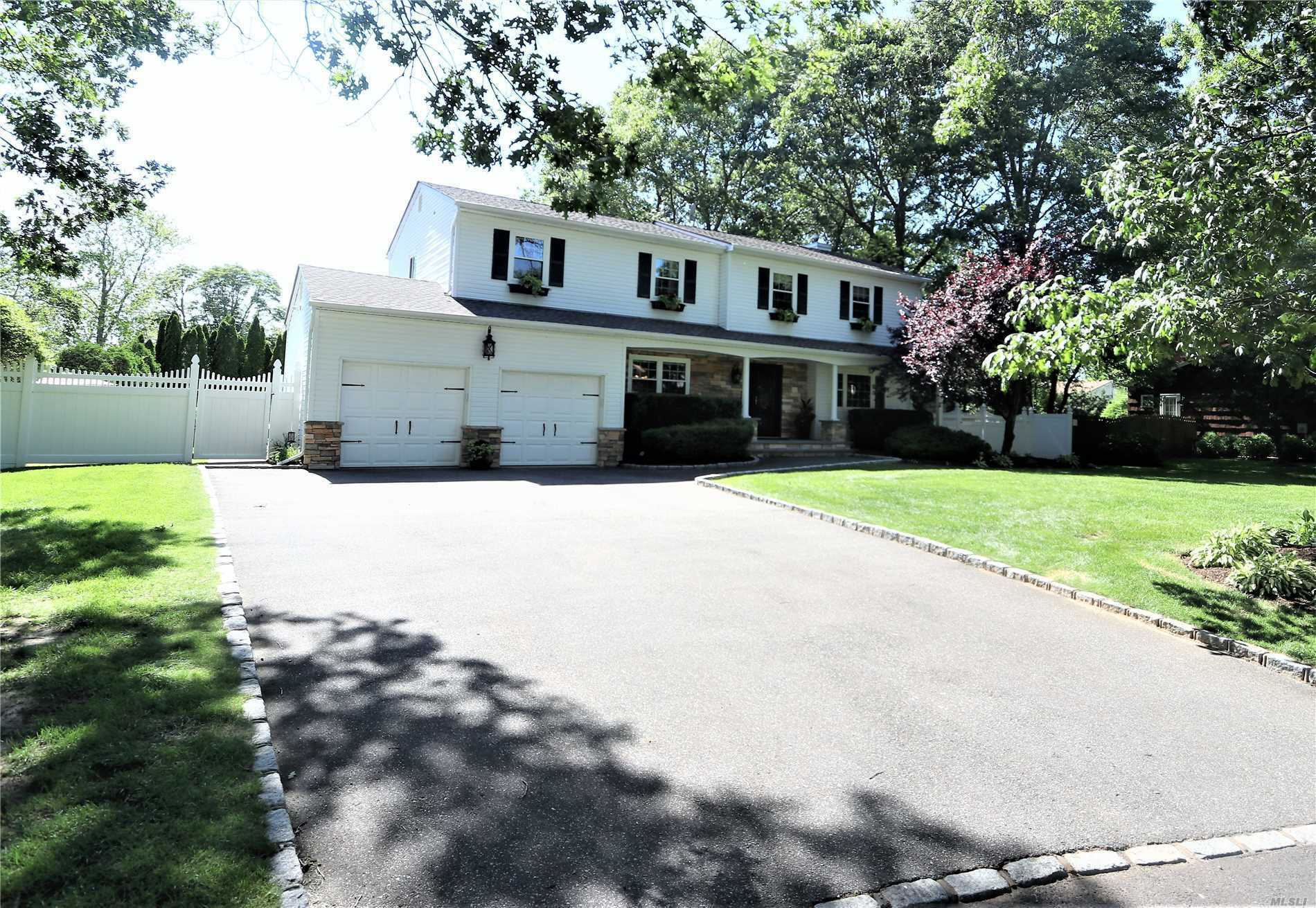 Property Photo:  4 Sharon Drive  NY 11727 