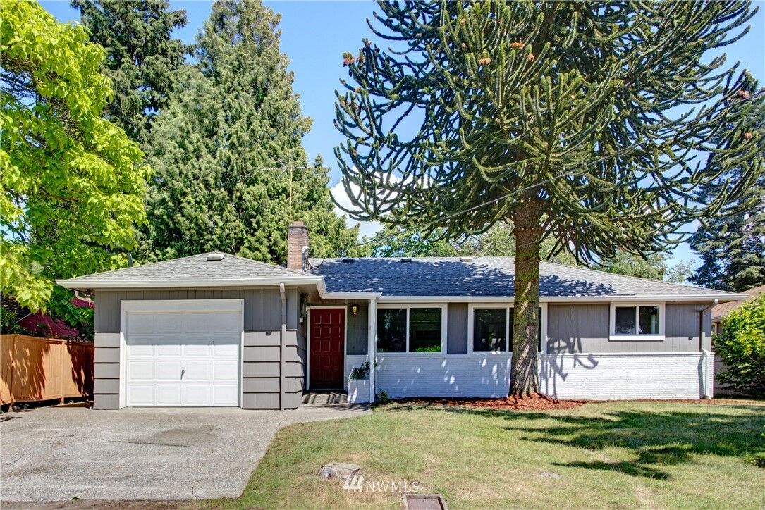 Property Photo: 14624 8th Avenue SW WA 98166