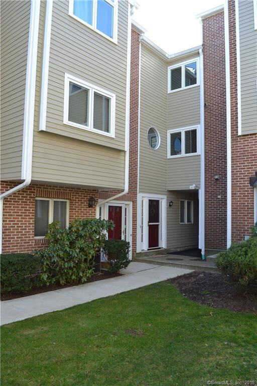 Property Photo:  7 Seir Hill Road 46  CT 06850 