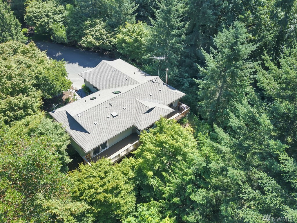 Property Photo:  10014 Gig Harbor Dr NW  WA 98332 