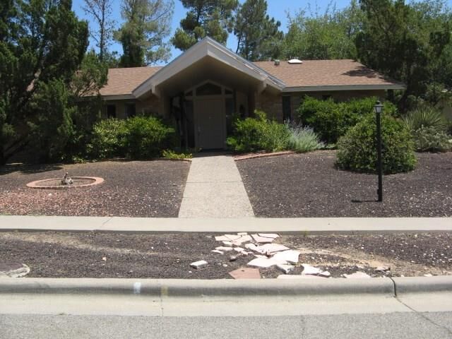 Property Photo: 412 Crown Point Drive TX 79912