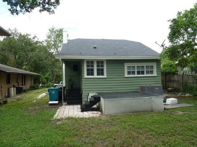 Property Photo: 825 Kenilworth Terrace FL 32803