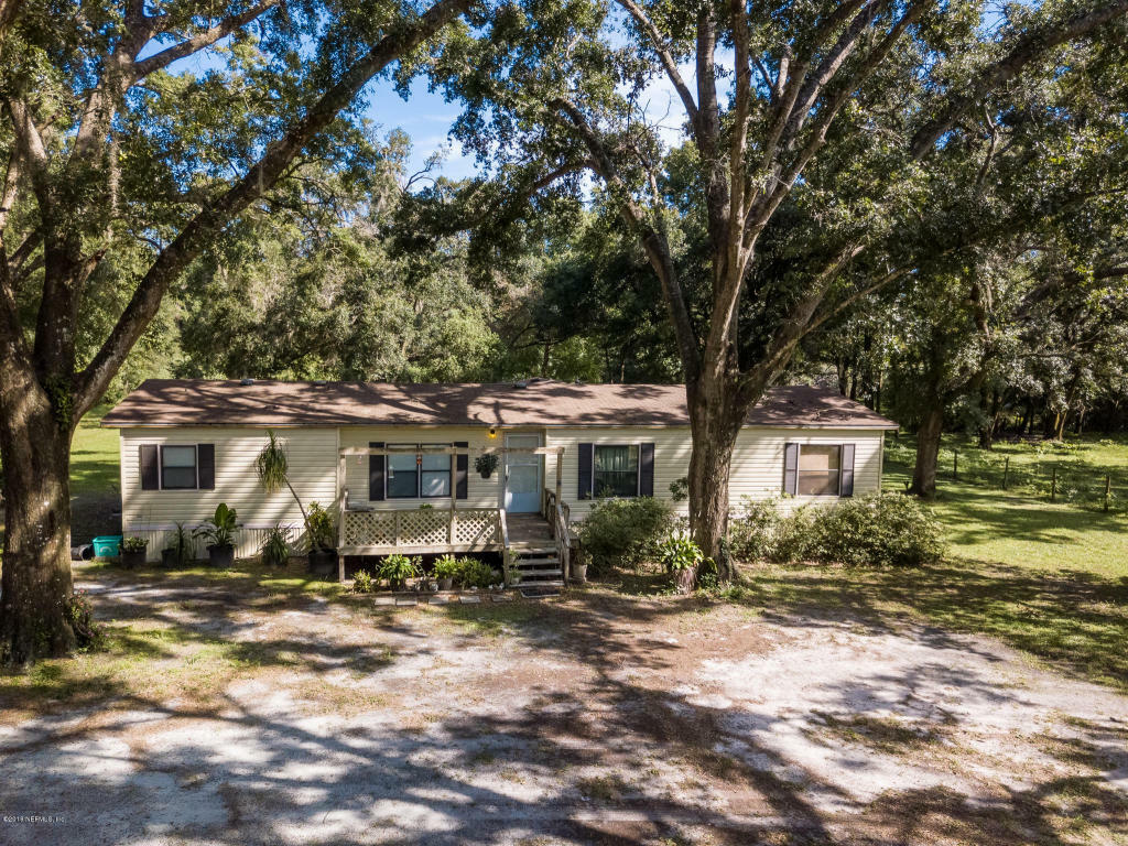 Property Photo:  125 County Rd 309  FL 32189 