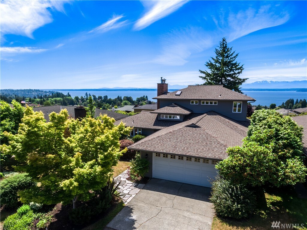 Property Photo: 12725 7th Ave NW WA 98177