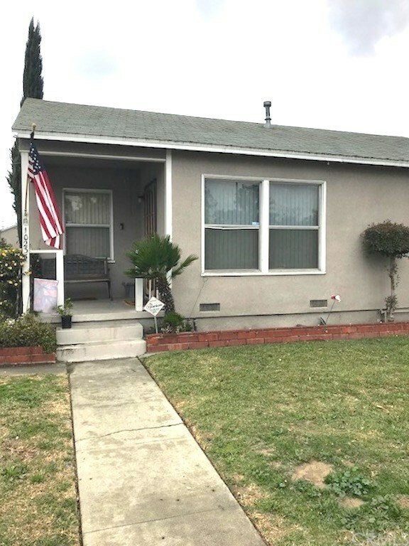 Property Photo:  10235 Garfield Avenue  CA 90280 