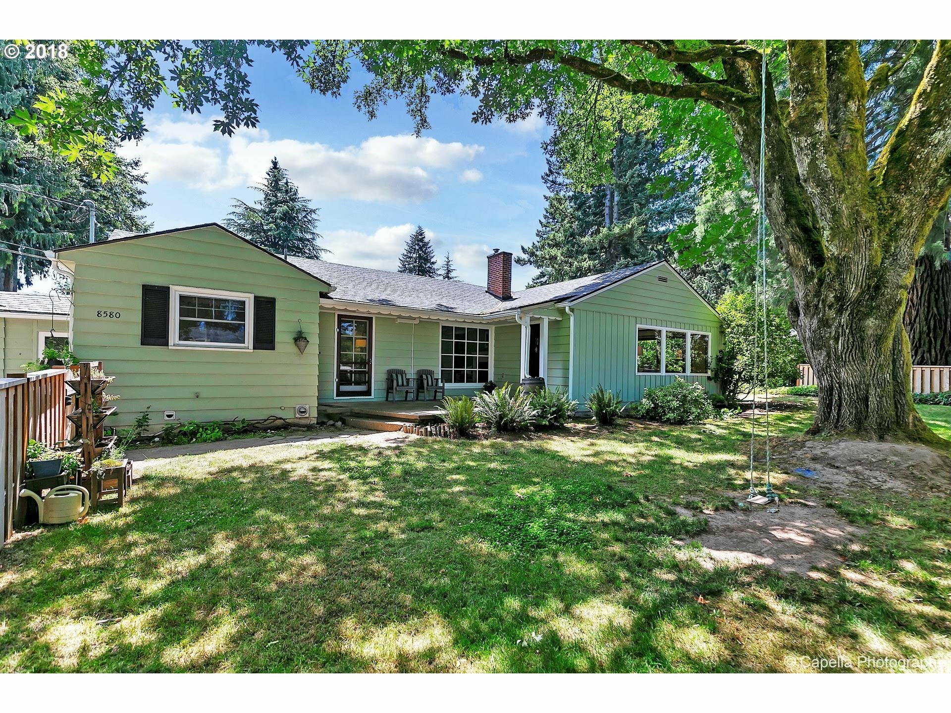 Property Photo: 8580 SW Birchwood Rd OR 97225