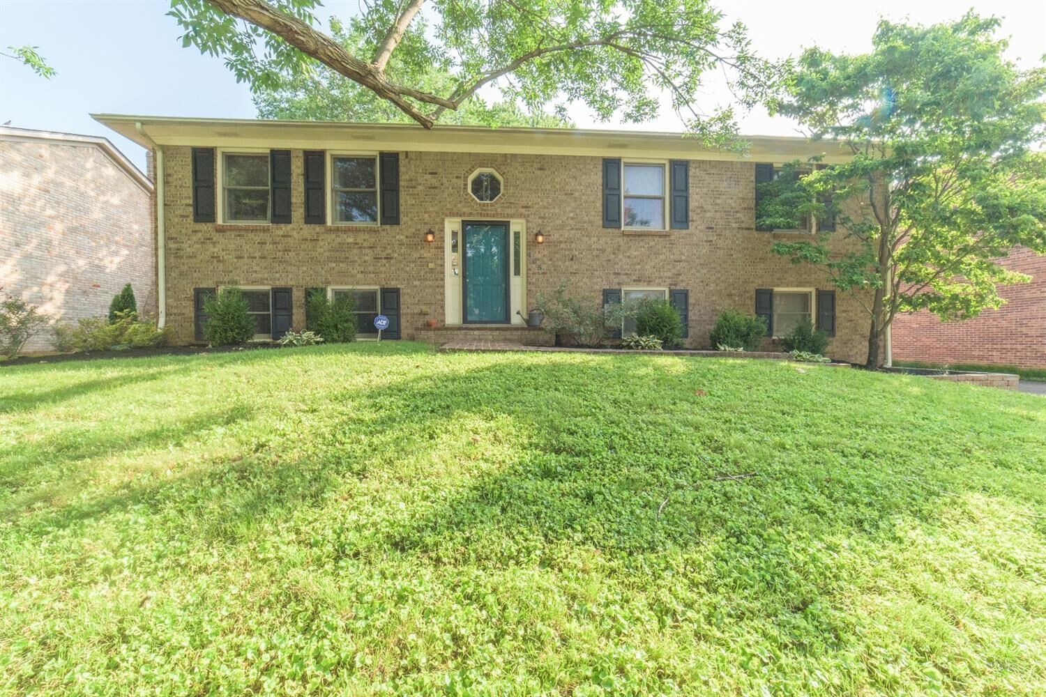 Property Photo:  465 Marblerock Way  KY 40503 